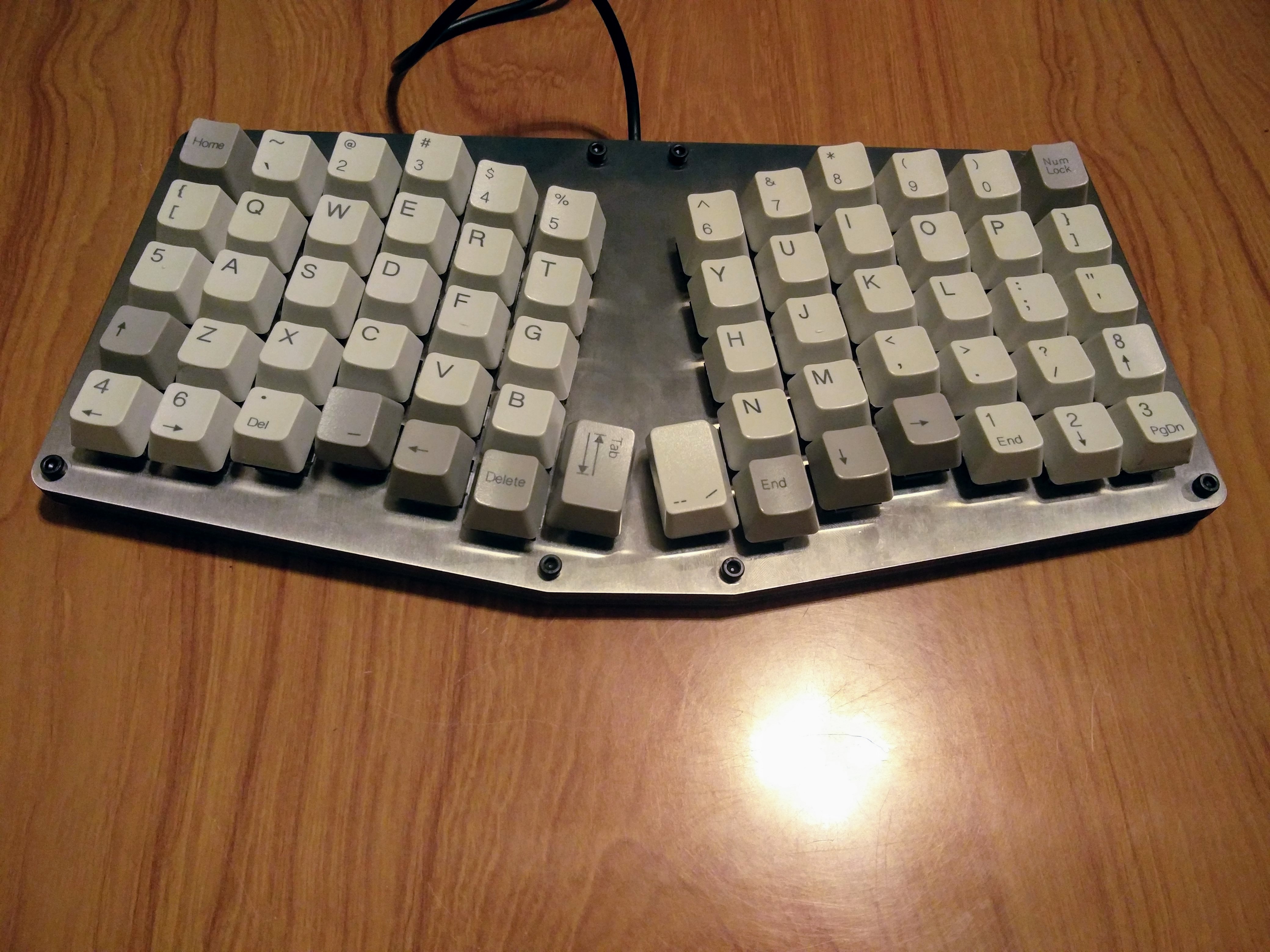 Atreus 64